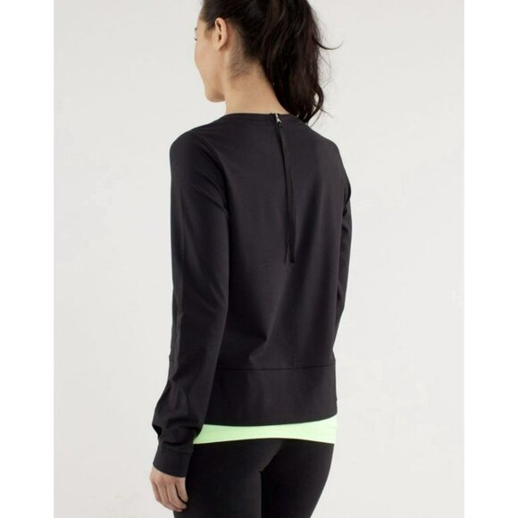 Lululemon Tops - Lululemon Run: Warm Up Crew Black Size 8 EUC